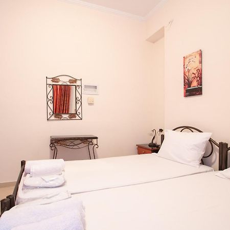 Pigeon House Apartment Plataria Luaran gambar