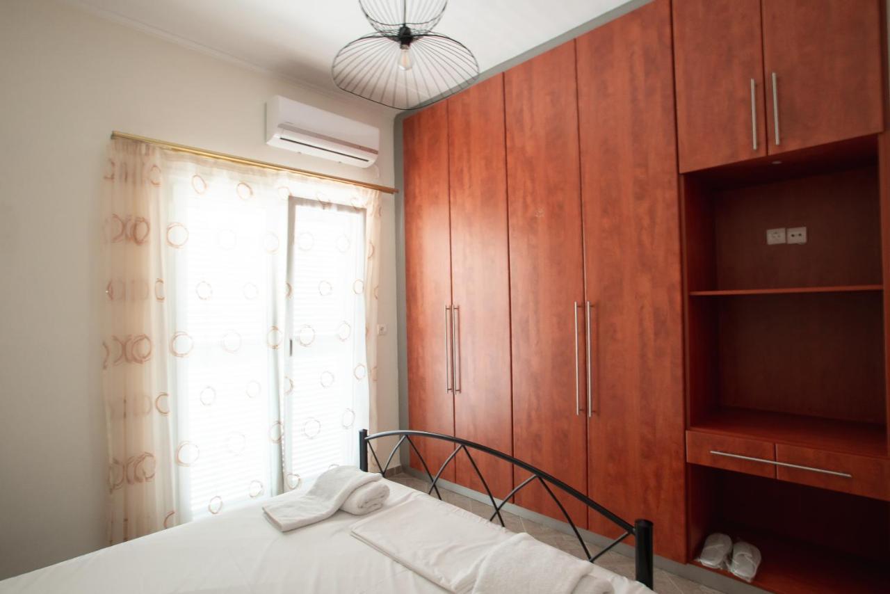 Pigeon House Apartment Plataria Luaran gambar