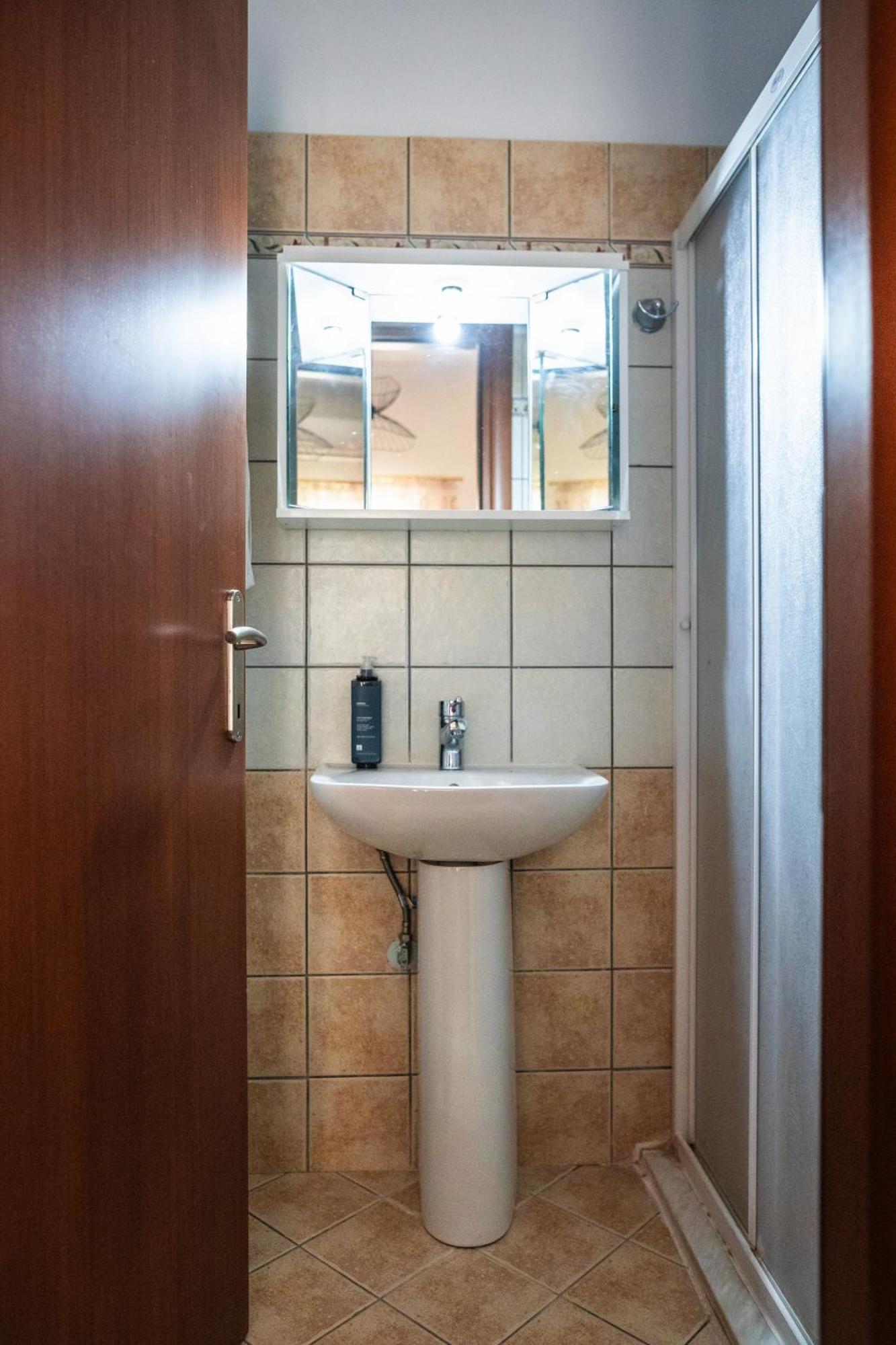 Pigeon House Apartment Plataria Luaran gambar