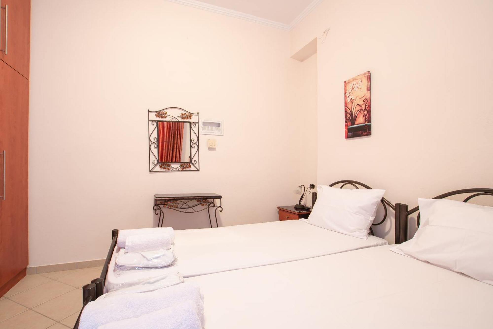 Pigeon House Apartment Plataria Luaran gambar